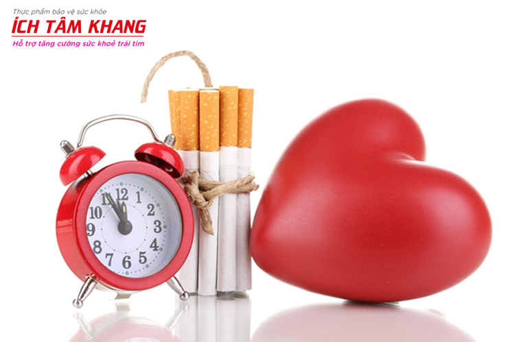 Hút thuốc lá làm tăng nguy cơ bị các bệnh tim trong đó có các bệnh về van tim